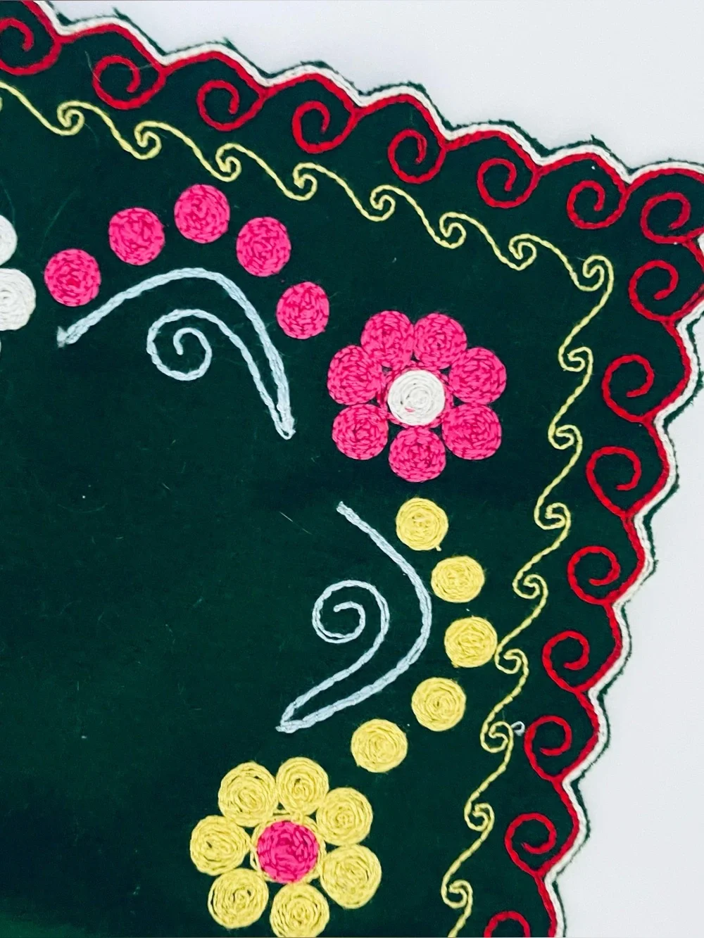 Vintage Mexican Boho multicolor embroidered floral placemat table top cover